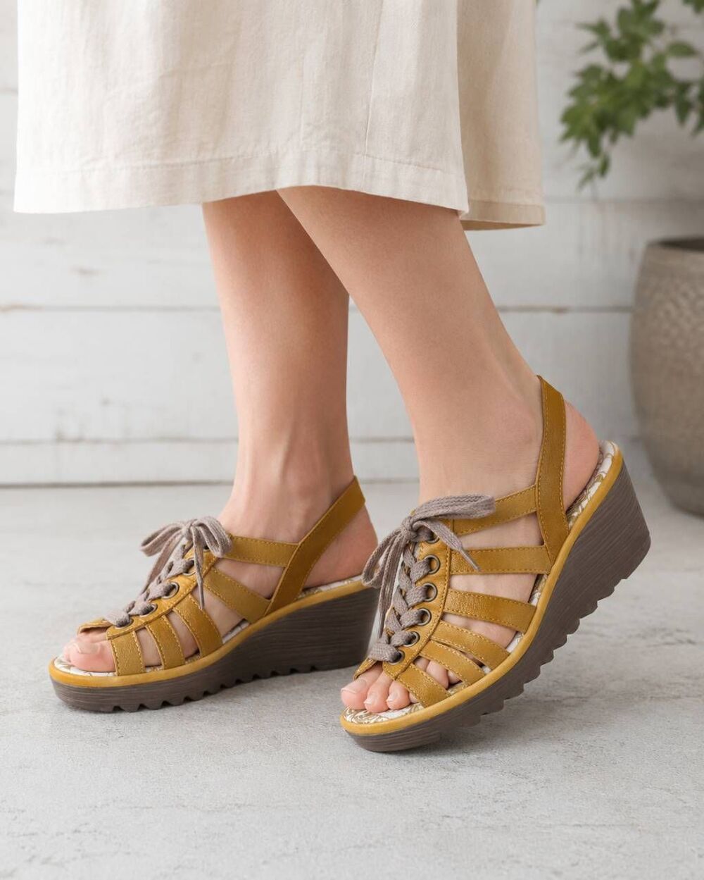 FLY London Yito Mustard Yellow Leather Lace Up Wedge Sandals EU 36(Size 5.5) Boh